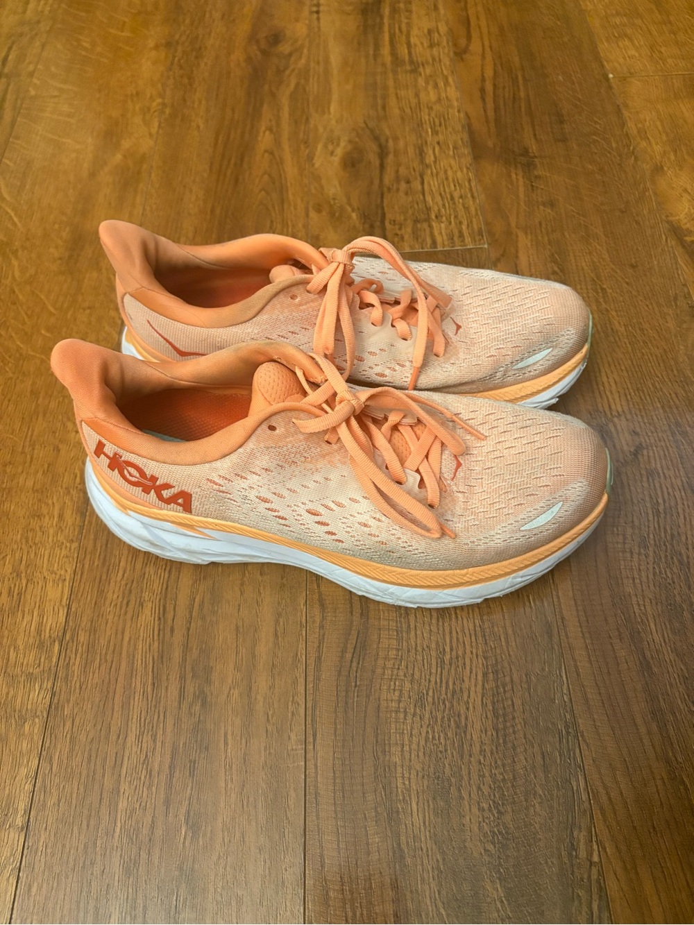 HOKA Clifton 8 Women’s Size 7.5 Peach Cream Running Shoes